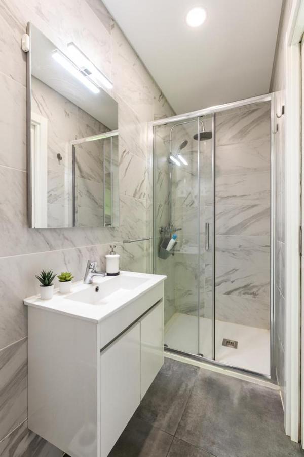 Studio Center Porto Luaran gambar