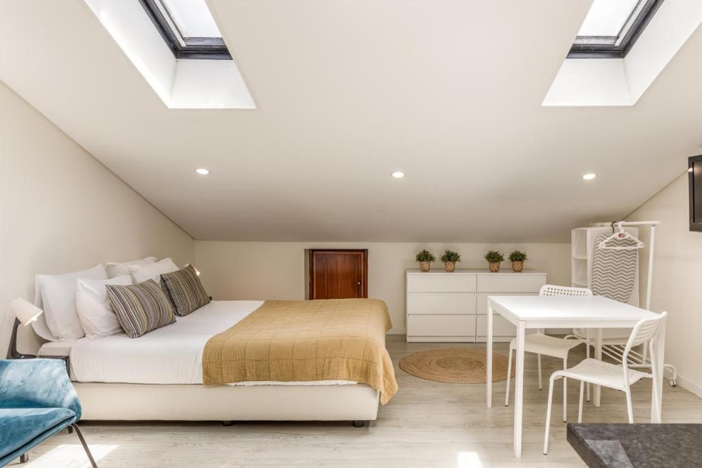 Studio Center Porto Luaran gambar